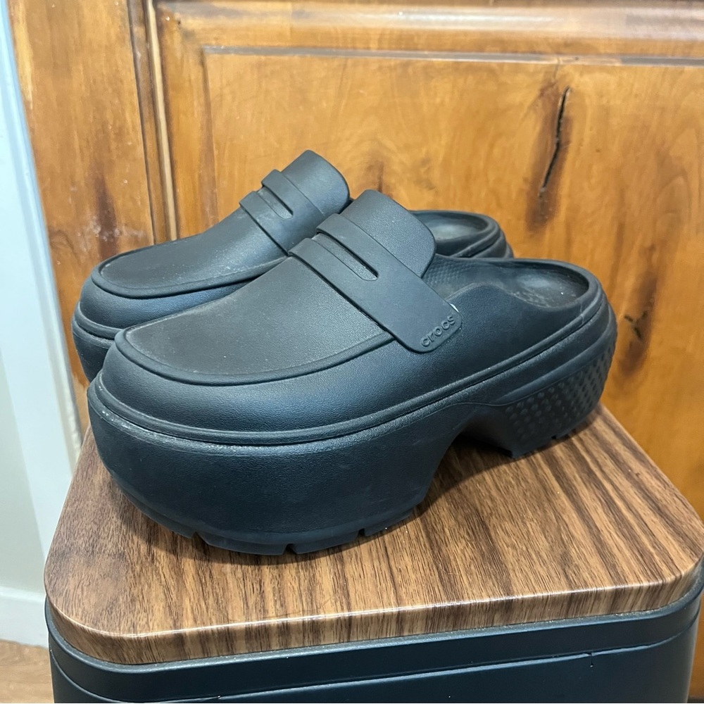 CROCS platform stomp loafers Womens 8